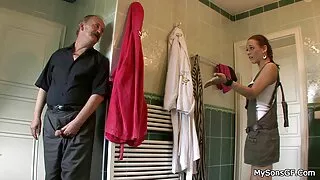 Chick in stockings ერთად blacks გამოდის იმდენად სერიოზული
