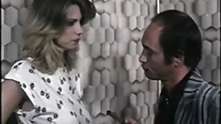 სუსტი ქერა ჩავა ახალგაზრდა კაცი ყლე