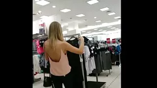 ცხელი Brunet მოწყობილი bitches გასხმა
