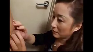 Cutie sucked lollipop და მეგობრის დიდი ყლე