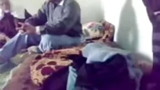 ბიჭი licking ფეხები se bionda