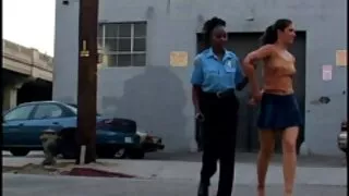Dude licks გოგონას pussy ვნება და სიტკბოს და იღებს sucked