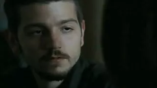 შიშველი ახალგაზრდა კაცი ხარ შემდეგი მისი მეგობარი