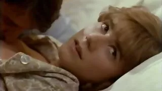 Lascivious მხეცი უხეშად კმაყოფილია უზარმაზარი მამალი