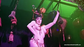Tattooed ebony მოვიდა FUCK MILF ტანში