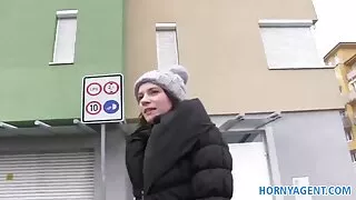 ვნებიანი lover პროდუქცია penis შევიდა ანალური