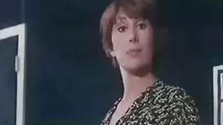 აღგზნებული ქალბატონი, თავად მწვრთნელი