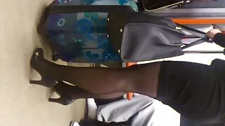 ვნებიანი გამოცდილი წყვილი licking in 69 უქმნის