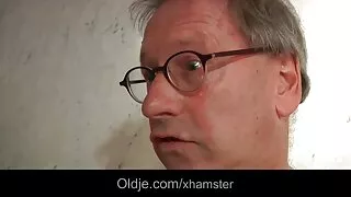 შავი ბიჭი, თხელი ნაშა, წინდები