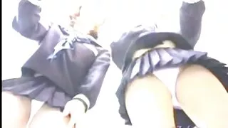 Nipple დელიკატური ტუჩები fondles phallus მისი ახალი მეგობრის